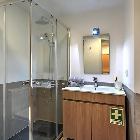 Apartment Traditional With A Terrace, Ac And Fast Internet *