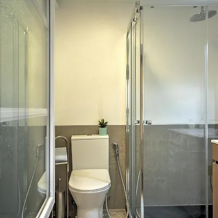 Traditional With A Terrace, Ac And Fast Internet *