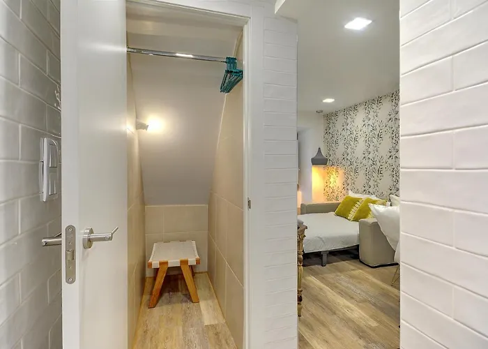 Traditional With A Terrace, Ac And Fast Internet *