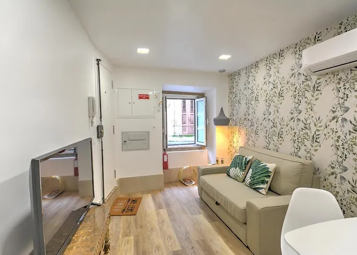 Traditional With A Terrace, Ac And Fast Internet Lisboa