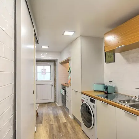 Traditional With A Terrace, Ac And Fast Internet Apartmán *